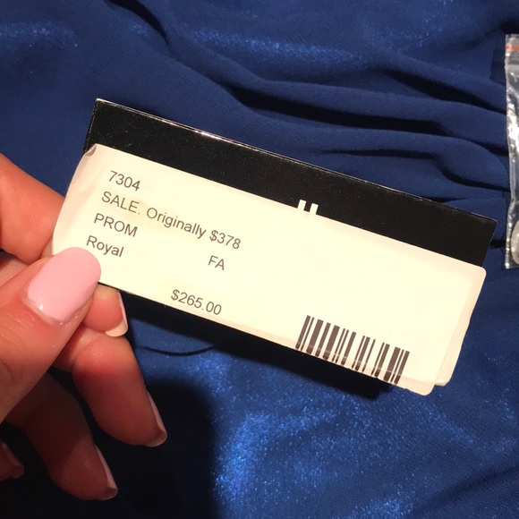 Faviana prom dress with beaded side cutouts - Picture 7 of 8